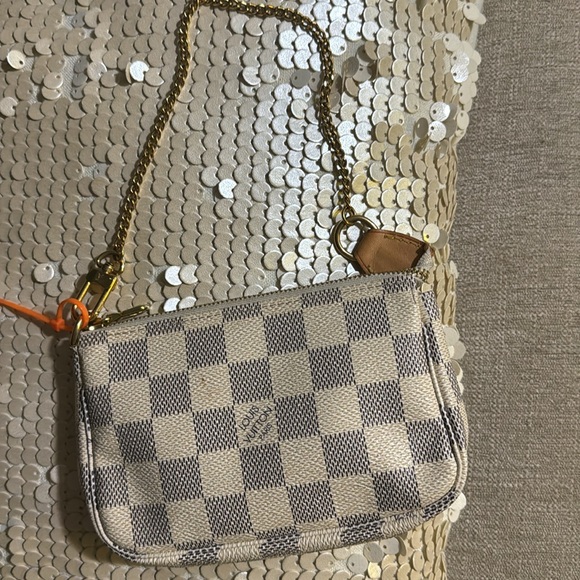 - Mini logo Louis Vuitton authentication - Picture 5 of 5